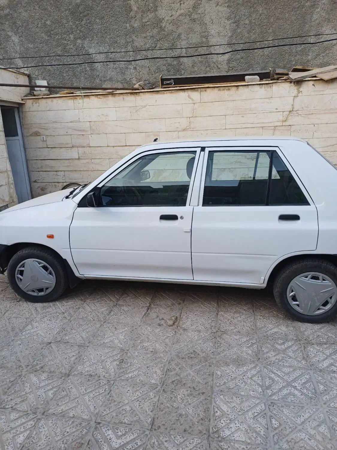 پراید سفید سالم مدل ۹۷|خودرو سواری و وانت|اسفراین, |دیوار