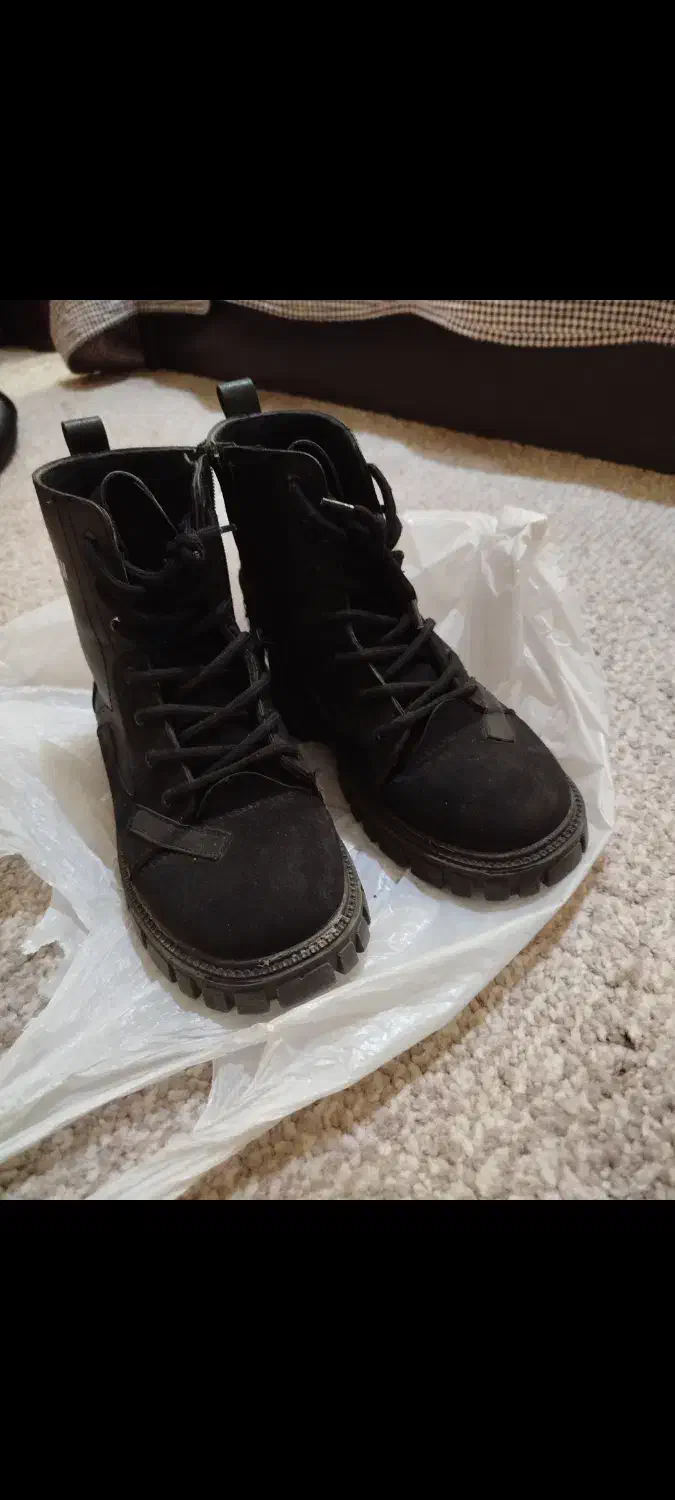 پوتین.کتونی.کیف کوله.هودی.شال کلاهوپافر و کت فوتر|کیف، کفش، کمربند|قزوین, |دیوار