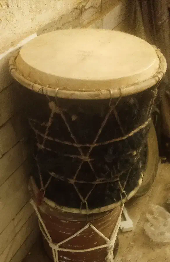 دمامه اصل|درام و پرکاشن|زرند, |دیوار