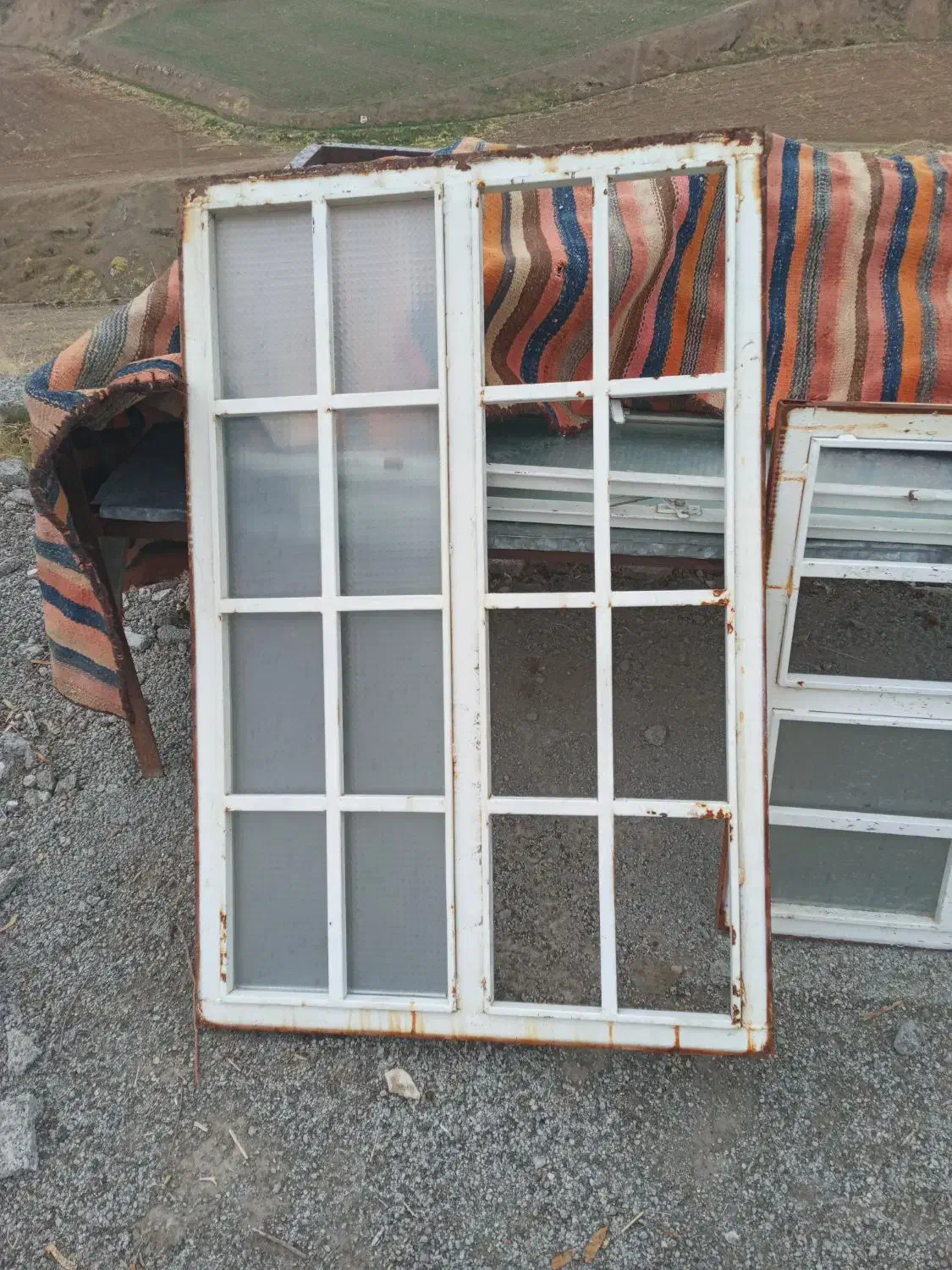 دوعدد پنجره اهنی نو|مصالح و تجهیزات ساختمان|آبدانان, |دیوار