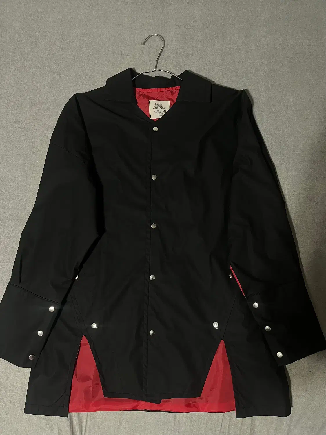 بارونی|لباس|تهران, استخر|دیوار