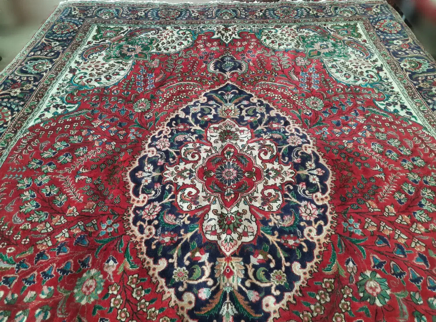 یک تخته فرش۱۲متری دستبافت تبریز خوشرنگ|فرش|تبریز, |دیوار