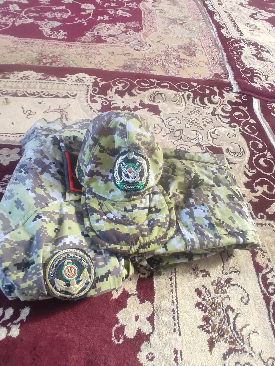 لباس سربازی|لباس|دیواندره, |دیوار