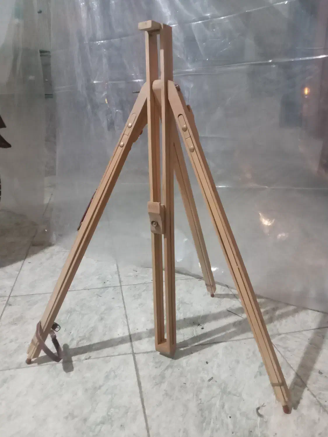 چهار پایه برای عکسبرداری ونقاشی وباند واسپیکر|دوربین عکاسی و فیلم‌برداری|اصفهان, بهارستان|دیوار