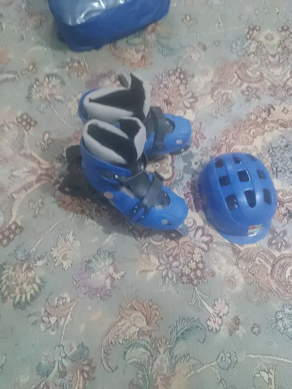 اسکیت سالم سایز ۳۷|دوچرخه، اسکیت، اسکوتر|ورامین, خیر آباد|دیوار