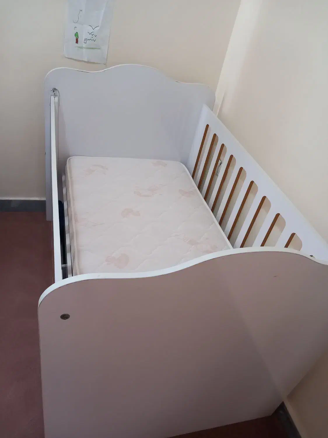 تخت کودک|تخت و صندلی بچه|مرند, |دیوار