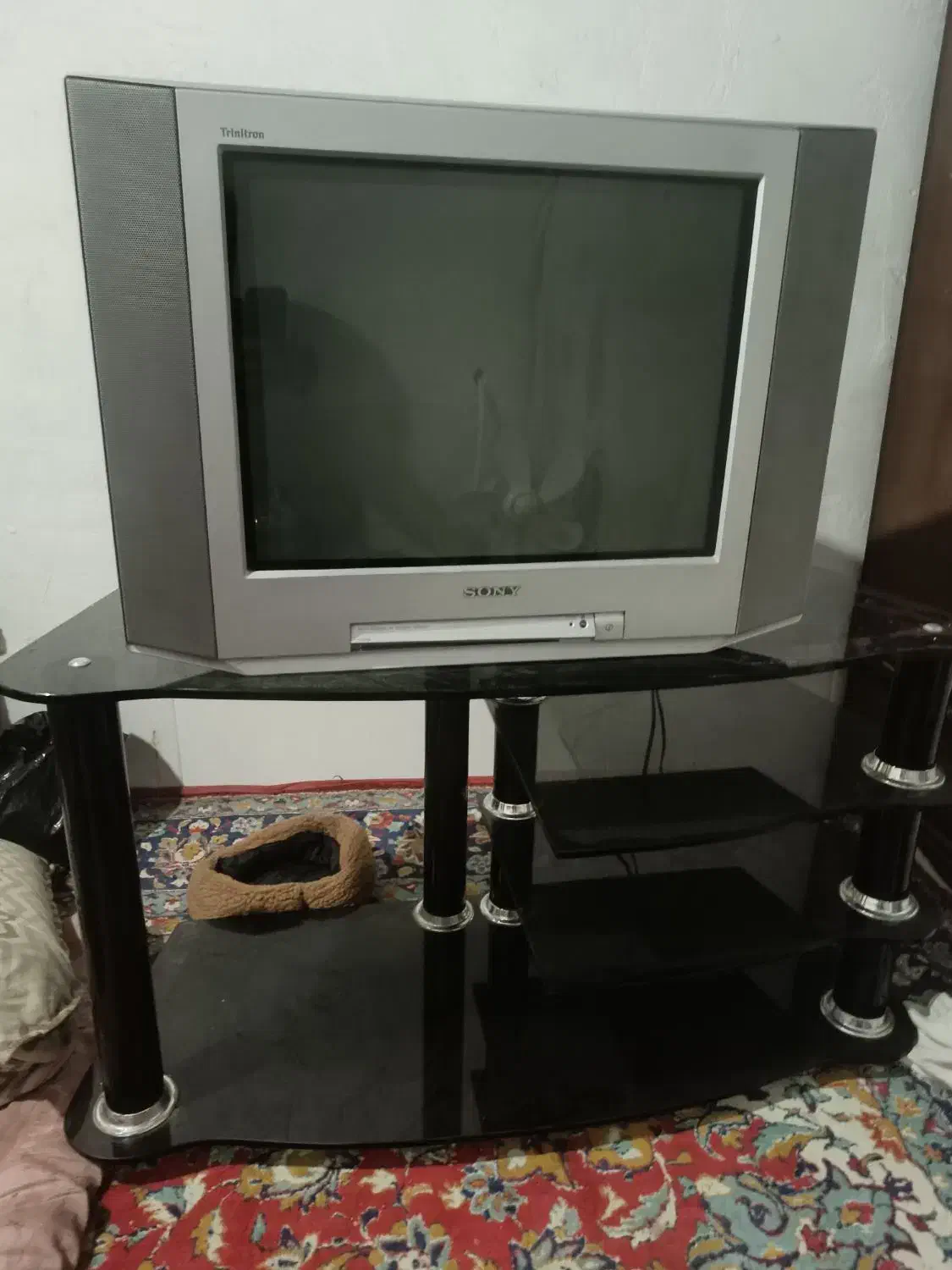 تلویزیون سونی کنترل دار همراه با زیر تلویزیون|تلویزیون و پروژکتور|گنبد کاووس, |دیوار