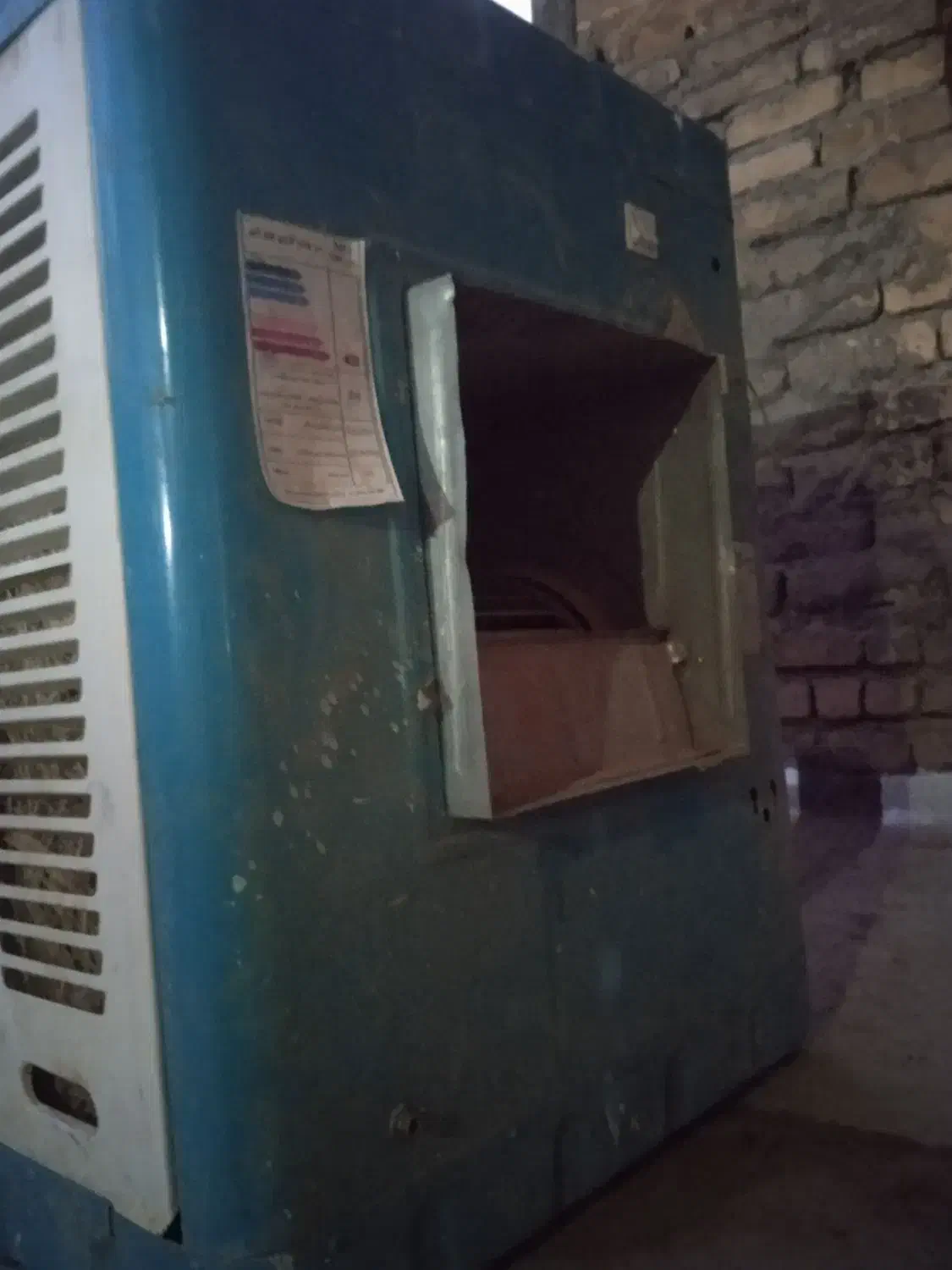 کولر ۳۲۰۰موتور نیاز به سرویس دارد|کولر آبی|کرمانشاه, |دیوار