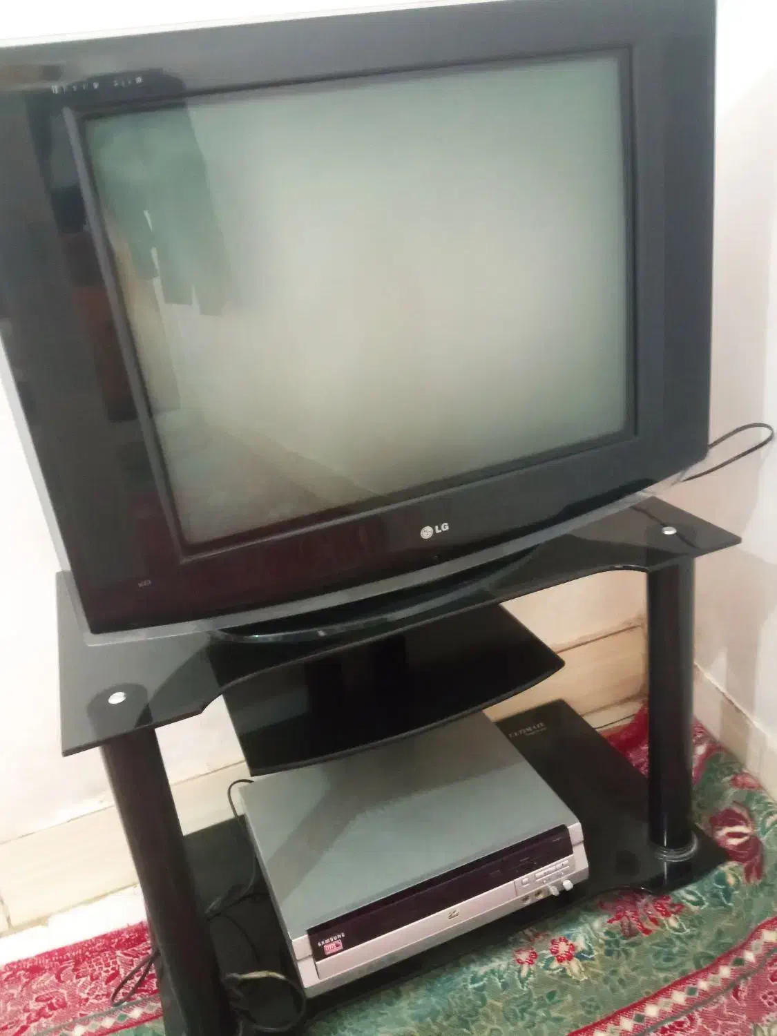 تلویزیون و زیر تلویزیونی|تلویزیون و پروژکتور|دورود, |دیوار