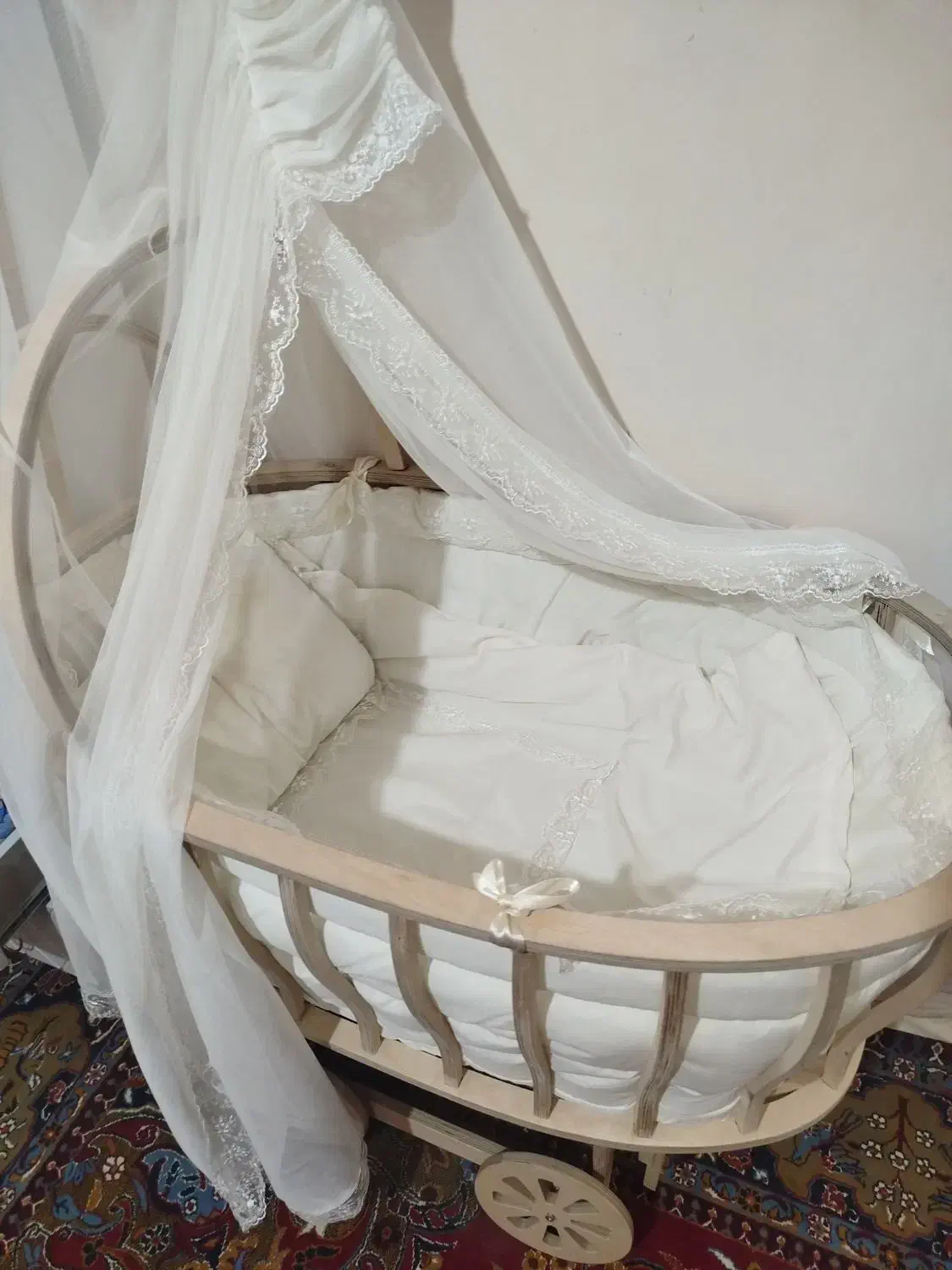 مشتری واقعی پیام بده ..گهواره|تخت و صندلی بچه|بروجرد, |دیوار