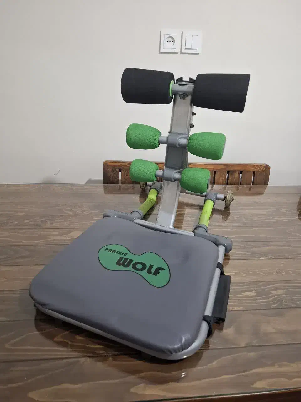 دستگاه ورزشی دراز و نشست|تجهیزات ورزشی|اصفهان, باغ نگاره|دیوار