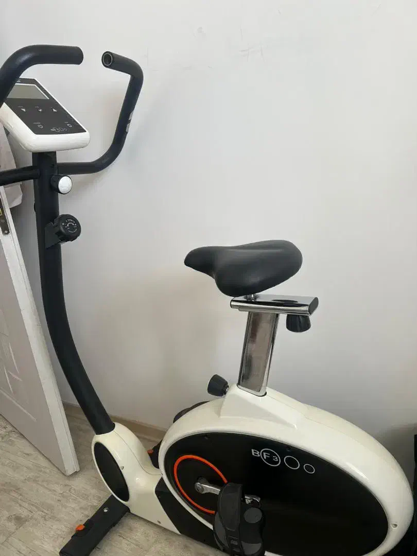 فروش لوازم منزل به دلیل جابجایی تلویزیون،اینه،میز|سایر لوازم برقی|شیراز, شهرک برف فروشان|دیوار