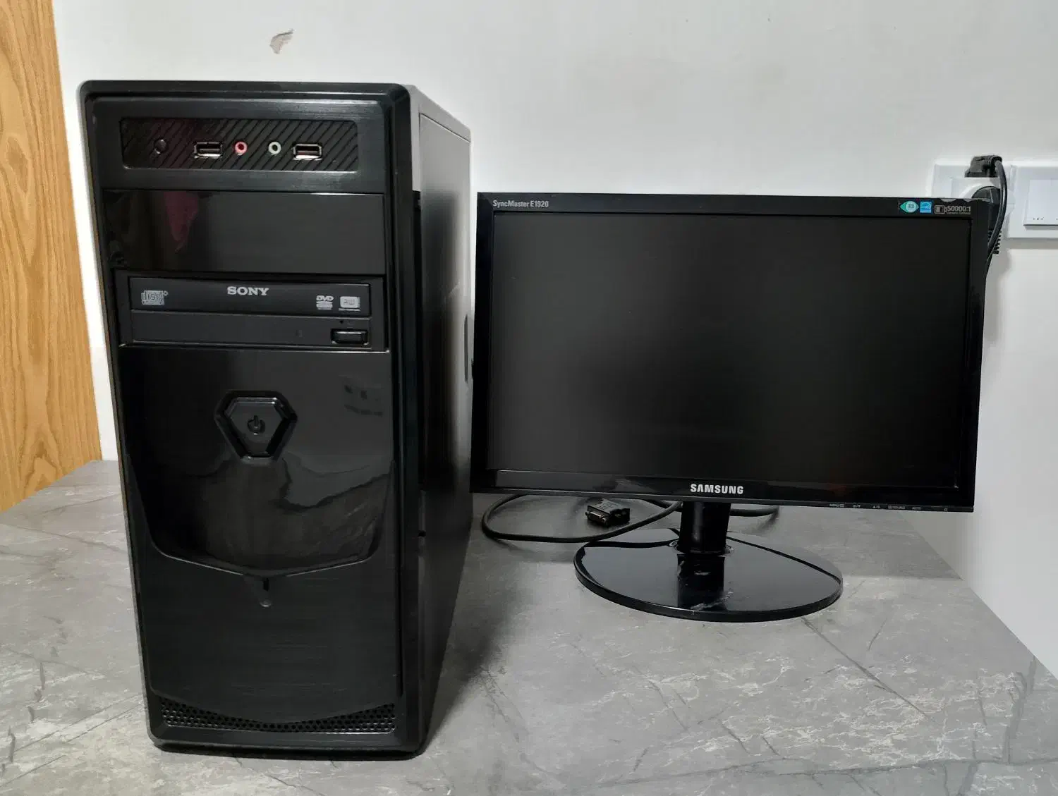 کامپیوتر|رایانه رومیزی|گلبهار, شهر جدید گلبهار|دیوار