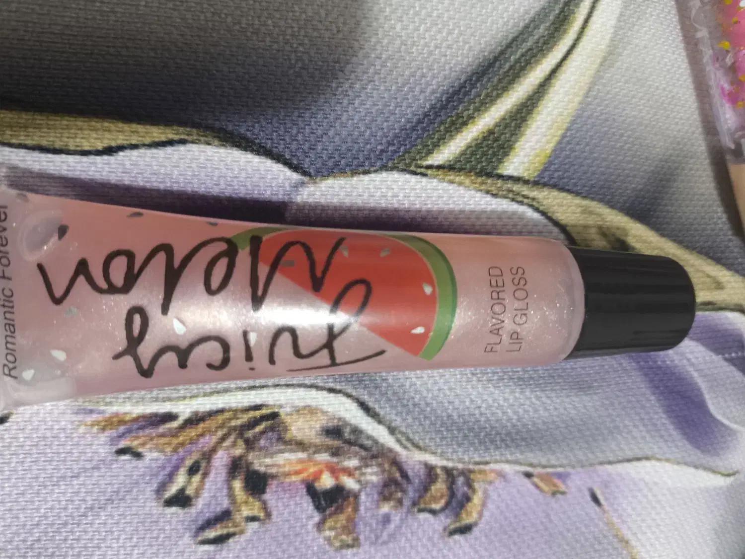 لوازم آرایشی|آرایشی، بهداشتی، درمانی|پرند, فاز ۶|دیوار