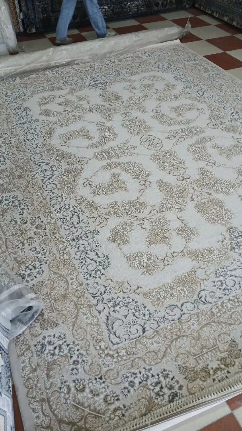 ۳تا فرش ۱۲متری۱۲۰۰شانه تراکم۳۶۰۰تولیدی فرش خورشید|فرش|خرم‌آباد, |دیوار