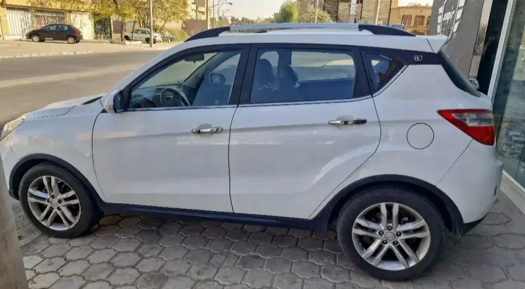 معاوضه ماشین شاسی چانگان کم کارکرد مدل ۹۸ اتوماتیک|خودرو سواری و وانت|قم, مهدیه|دیوار