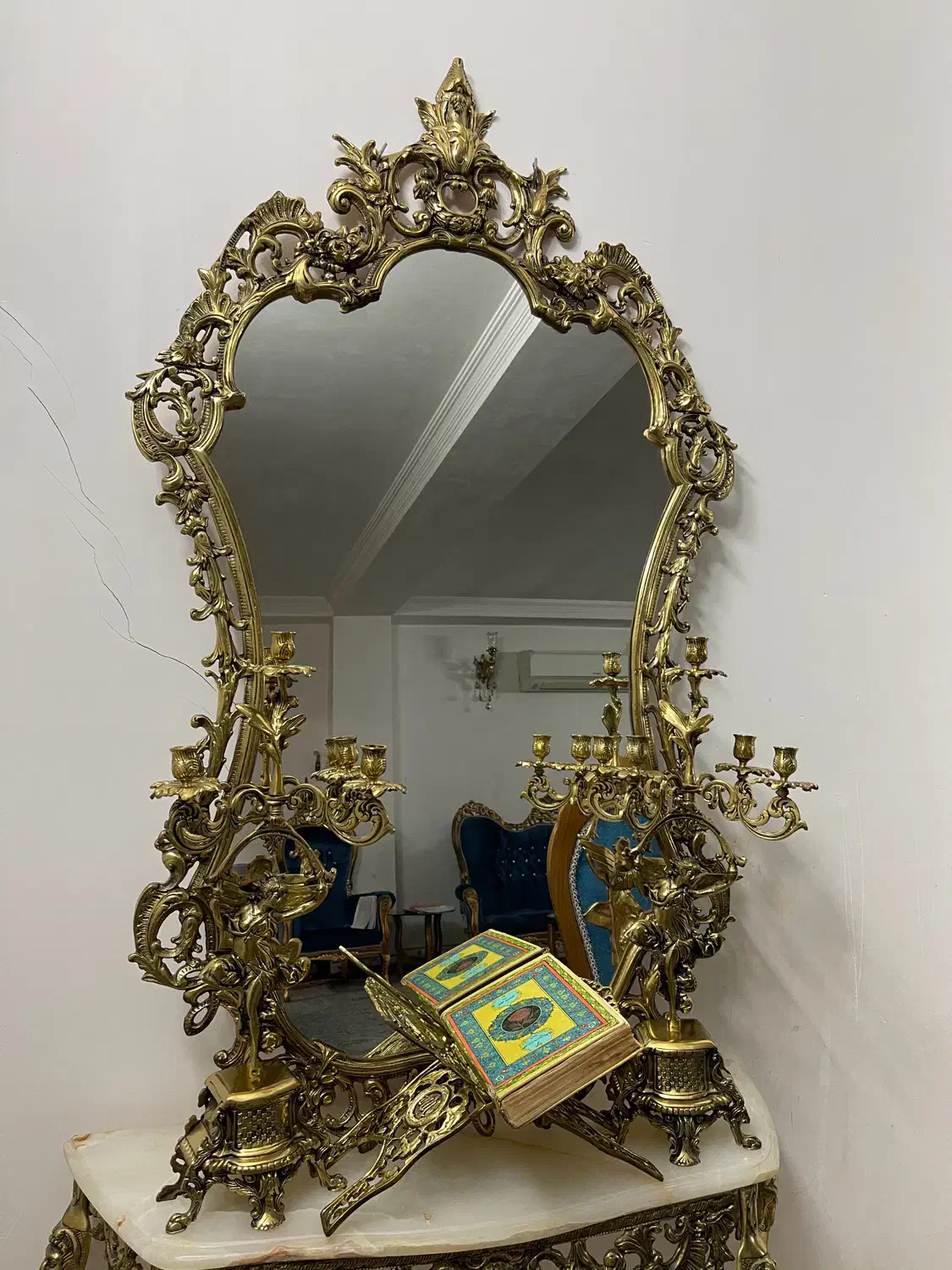 آینه و شمعدان و کنسول آینه و جای قرآن قدیمی برنز|بوفه، ویترین، کنسول|اسلامشهر, شهرک قائمیه|دیوار