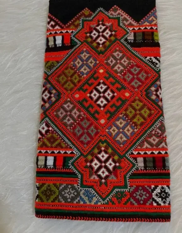 ذیح آستین|لباس|خاش, |دیوار