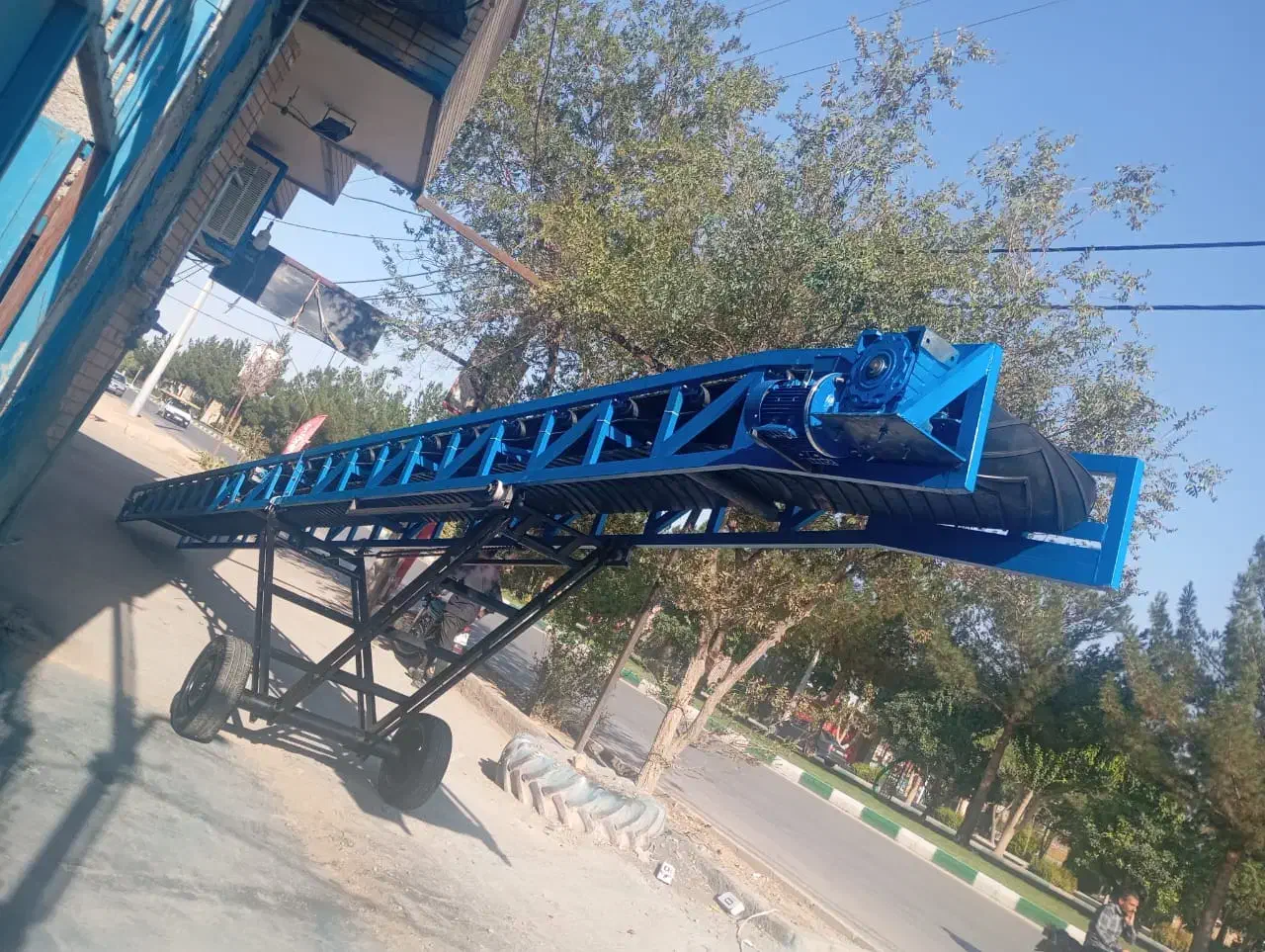 بلوکزن تمام اتوماتیک با بالابر|ماشین‌آلات صنعتی|بندرعباس, |دیوار