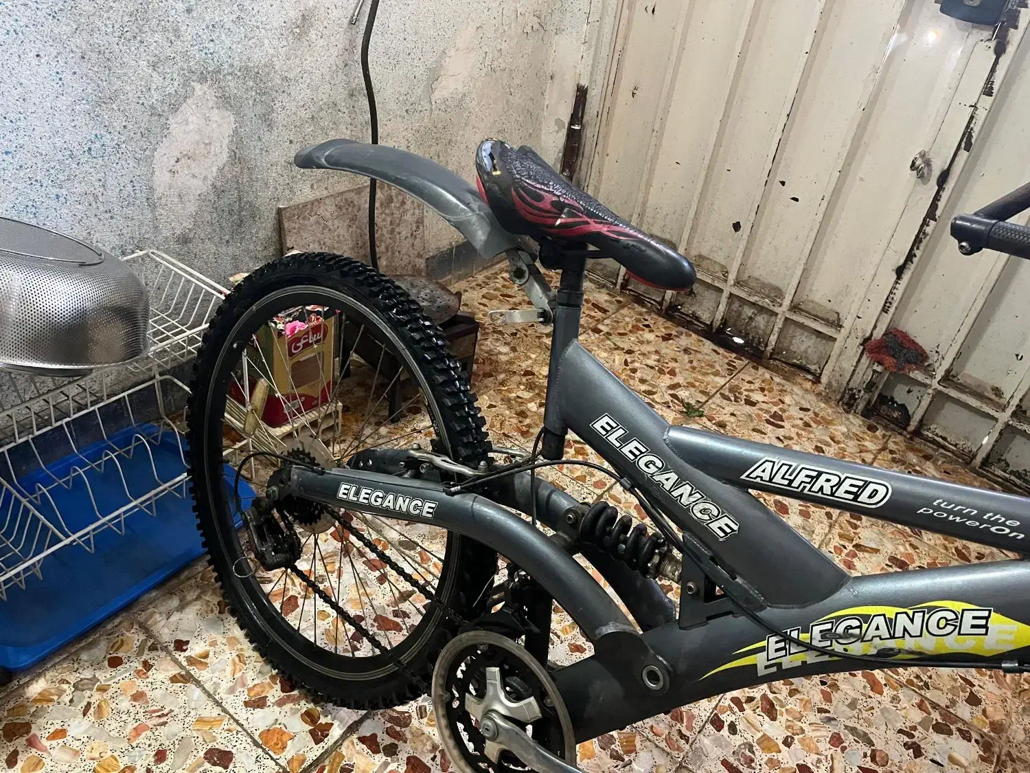 دوچرخه۲۶|دوچرخه، اسکیت، اسکوتر|شیراز, عادل آباد|دیوار