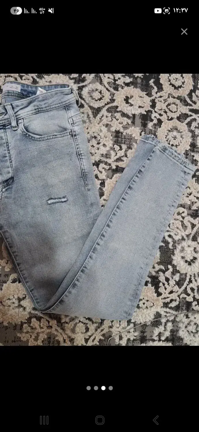 کاپشن|لباس|رباطکریم, رباطکریم|دیوار