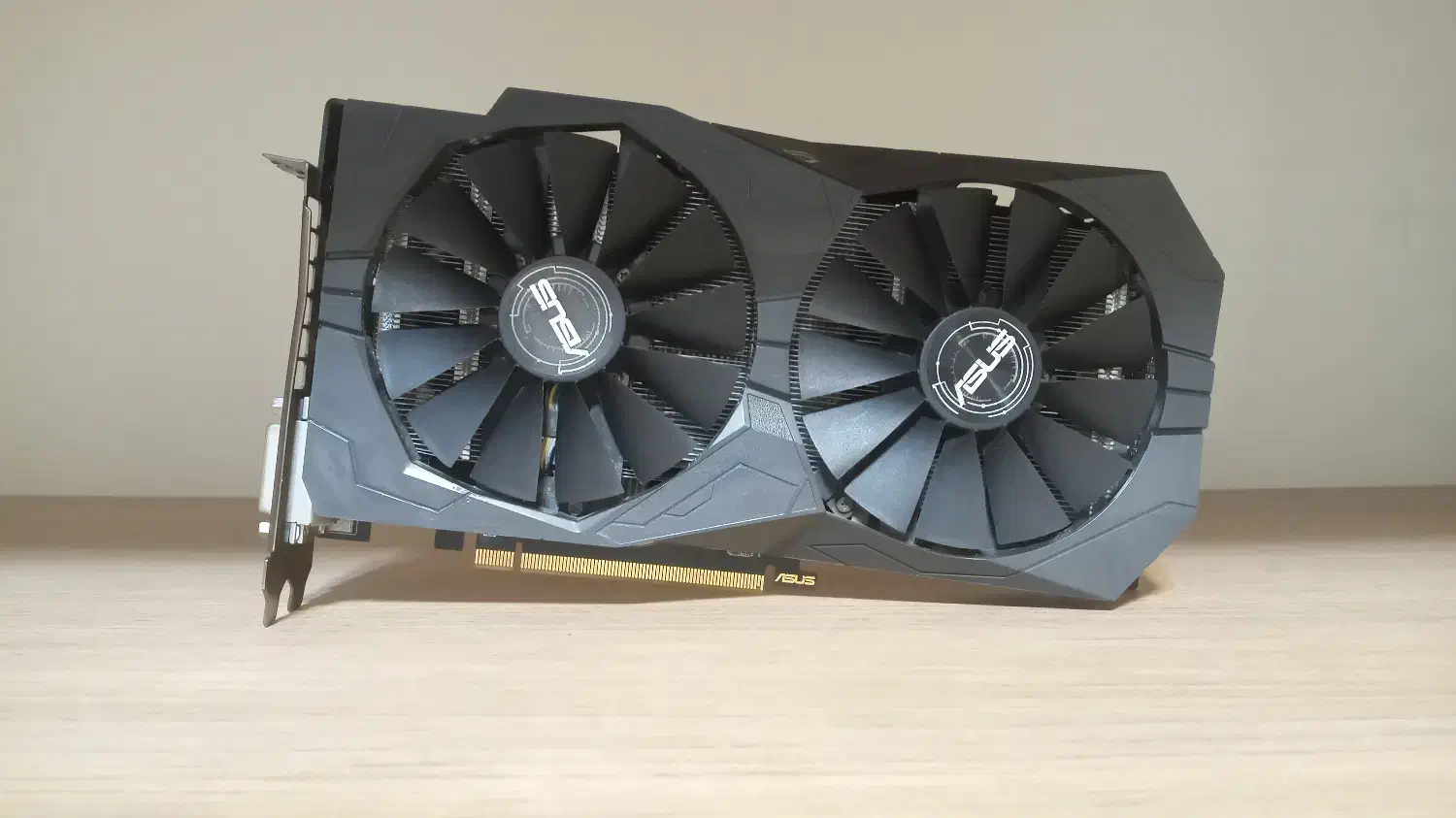 کارت گرافیک ASUS RX 570 ROG STRIX OC 4GB|قطعات و لوازم جانبی رایانه|همدان, |دیوار