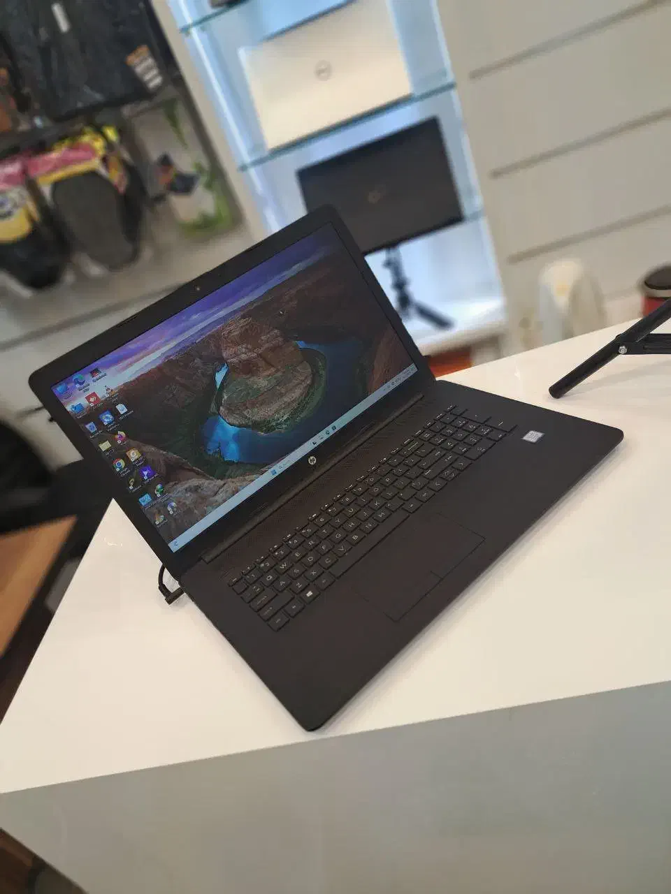 HP17BY COREi5 با کیفیت نسل ۸|رایانه همراه|تهران, گلستان (شهرک راه آهن)|دیوار