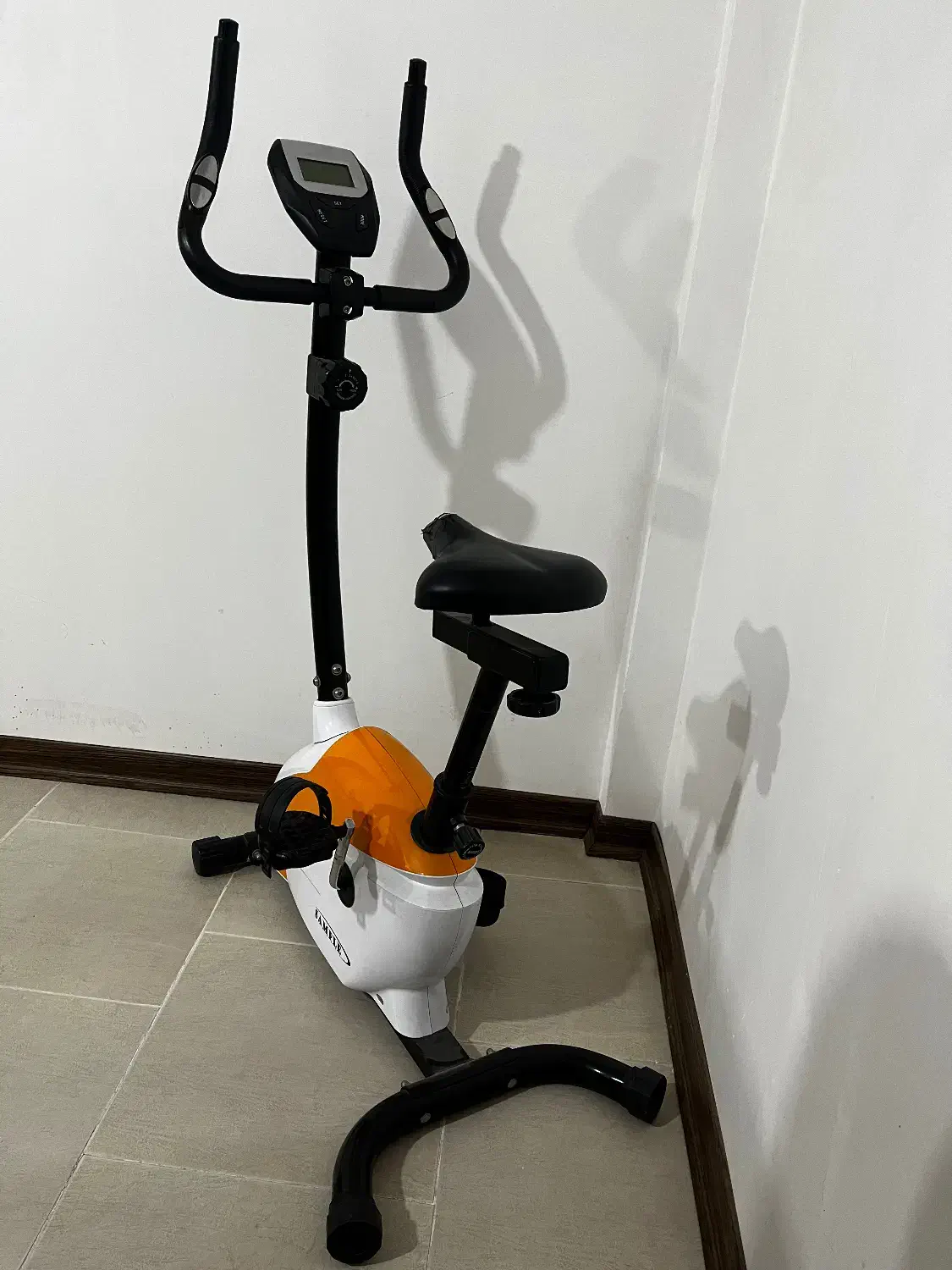 دوچرخه ثابت|تجهیزات ورزشی|سیرجان, |دیوار