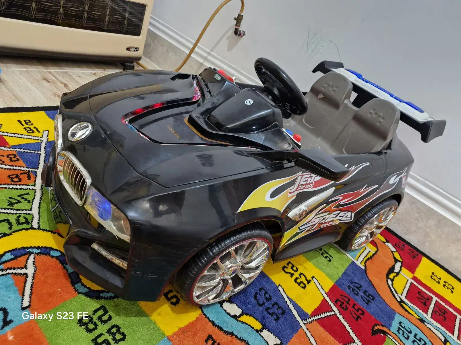 فروش ماشین شارژی کاملا سالم|اسباببازی بچه|نیریز, |دیوار