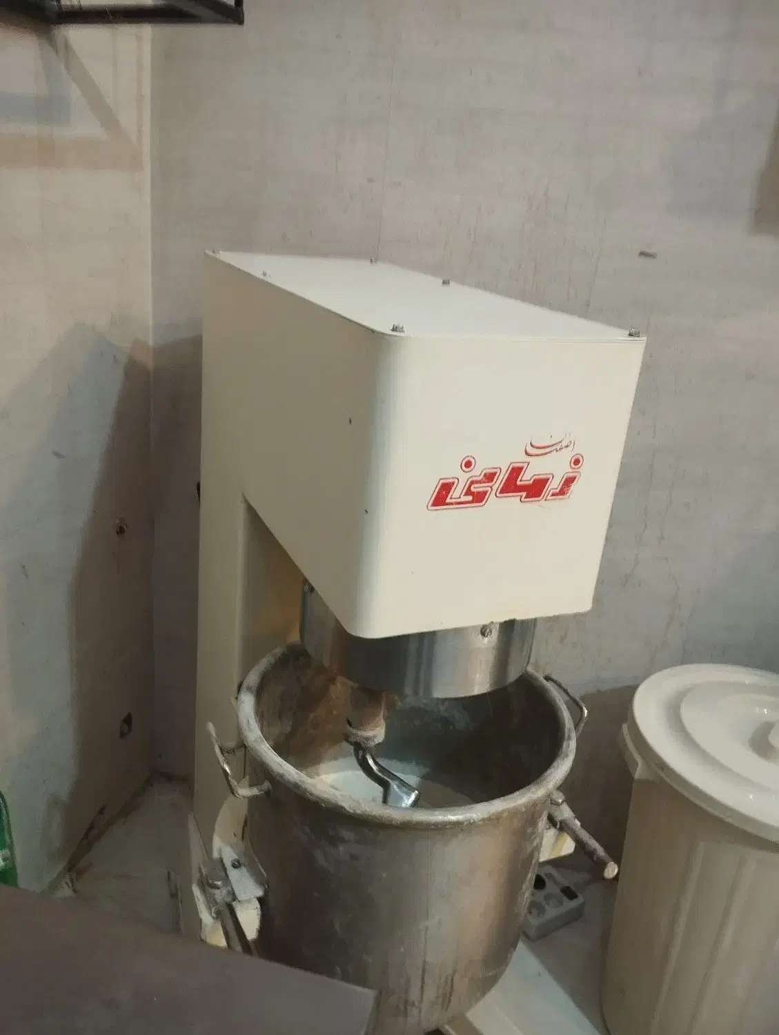 میکسر قنادی برند زمانی|کافیشاپ و رستوران|فولادشهر, B4|دیوار