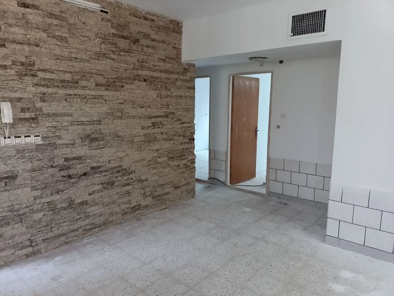 منزل دربست شهرک توحید بلوک ۶   روبروی بانک تجارت|اجارهٔ آپارتمان|سبزوار, توحیدشهر|دیوار