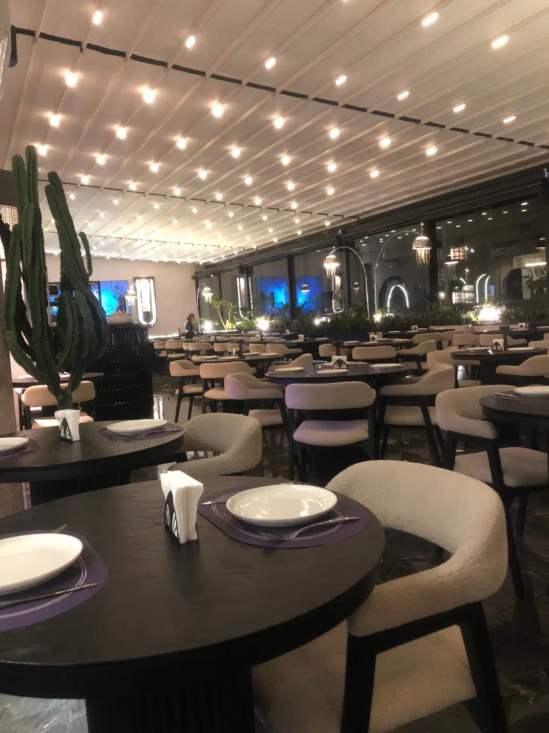 کاپتان اردر و بک ویتر|استخدام خدمات فروشگاه و رستوران|تهران, الهیه|دیوار