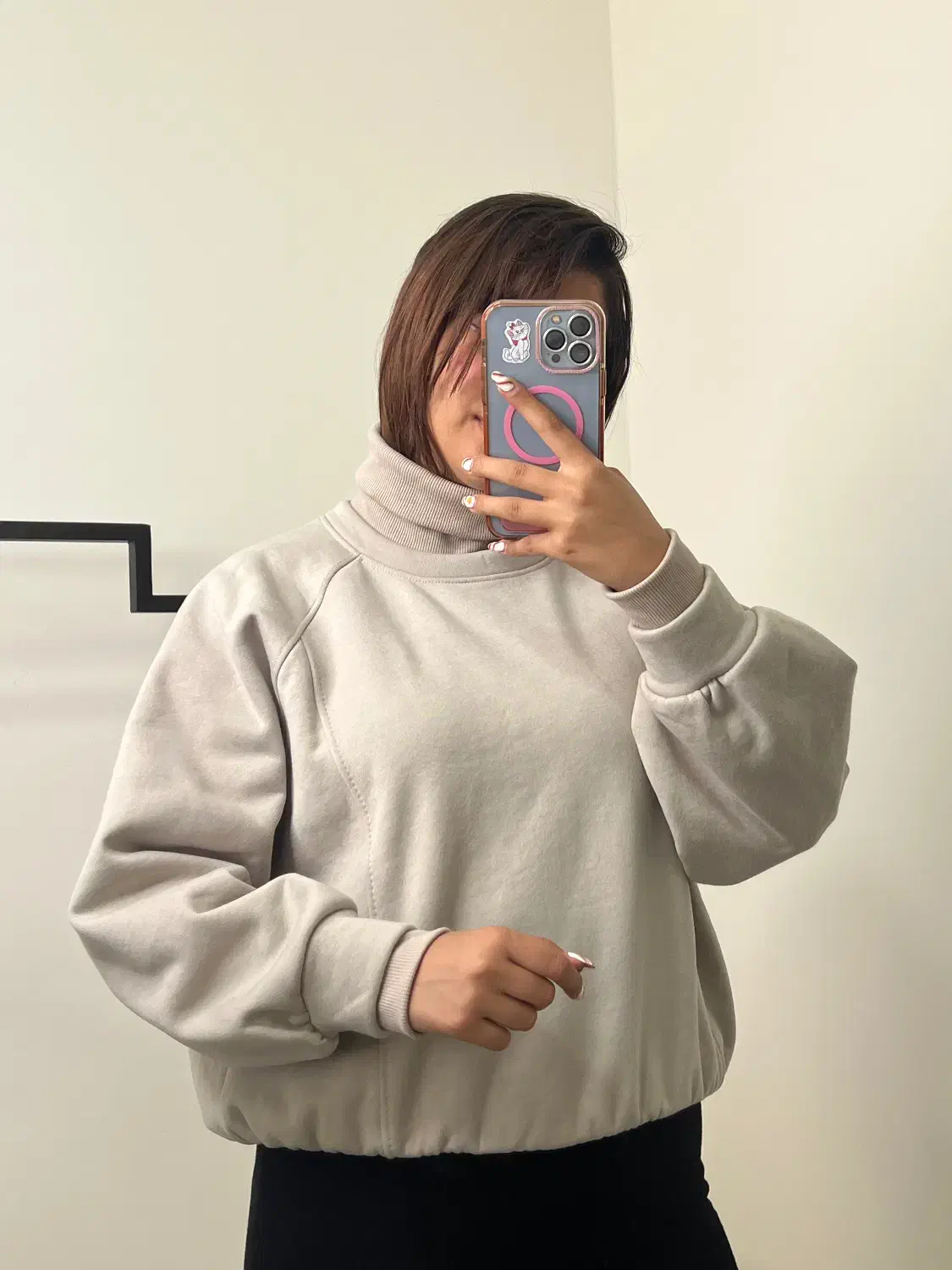 دورس یقه اسکی|لباس|شیراز, پانصد دستگاه ارتش|دیوار