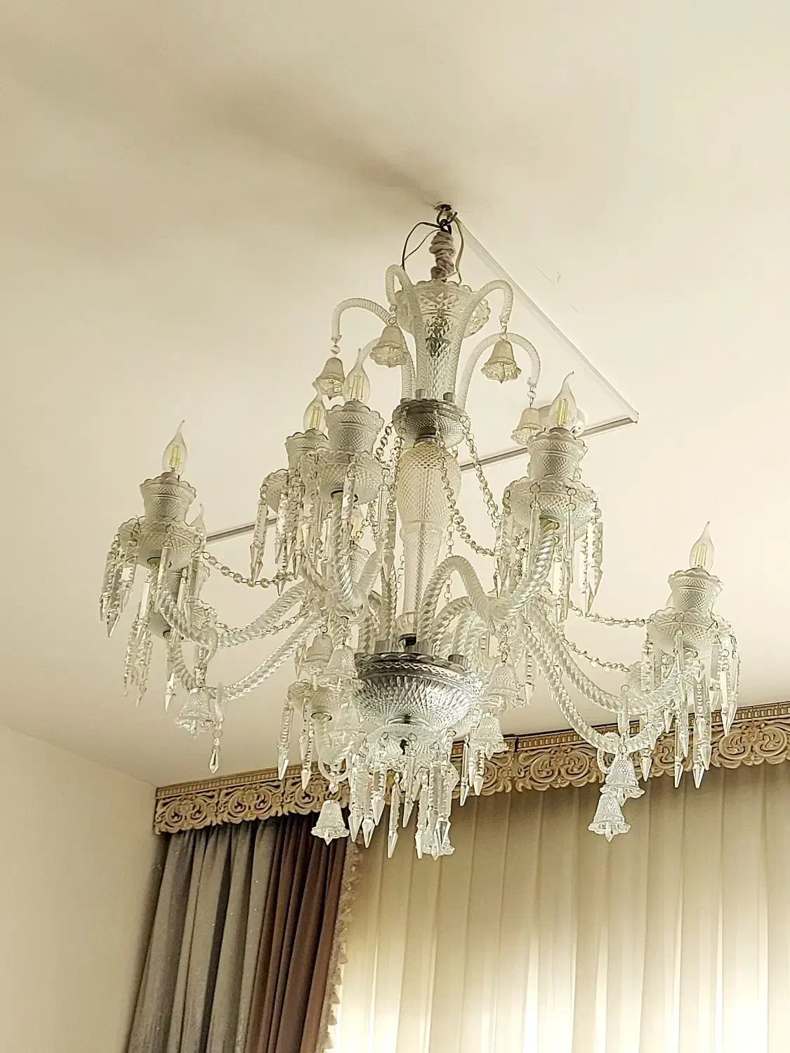 لوستر باکارات ۱۲ شعله کریستالی|لوستر و چراغ آویز|اندیشه, اندیشه فاز ۳|دیوار