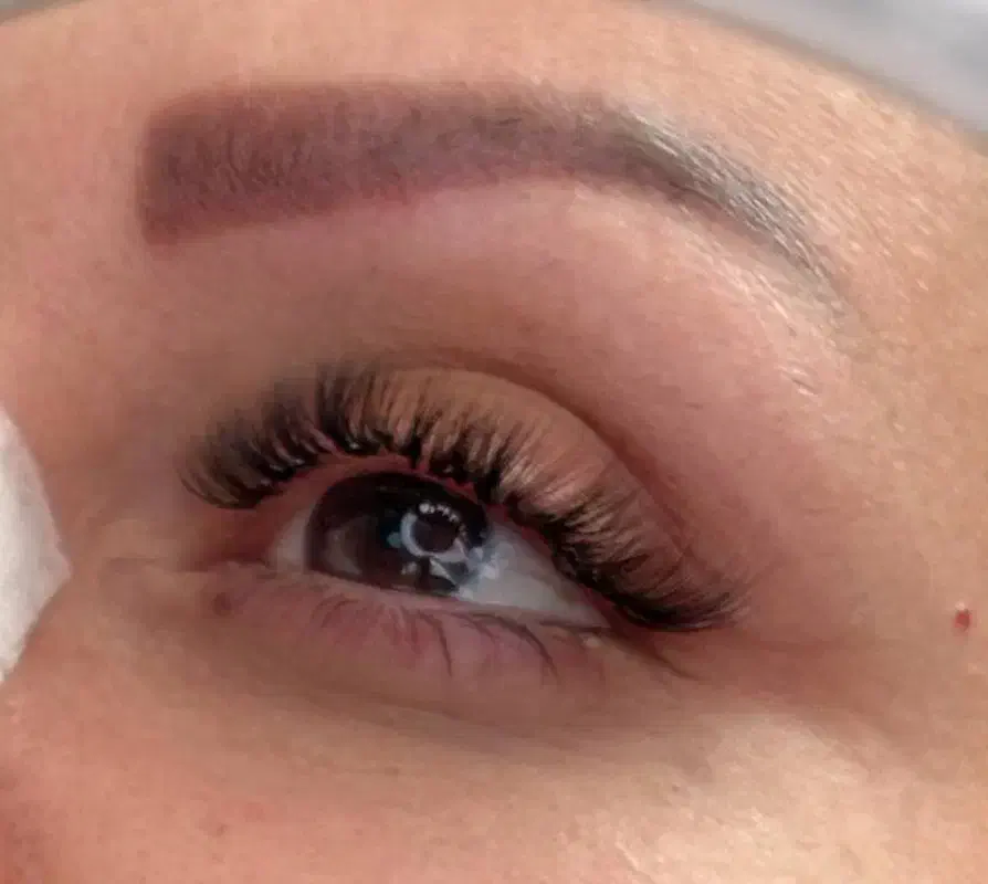 اکستنشن مژه|خدمات آرایشگری و زیبایی|بندر انزلی, باغ زمانی|دیوار