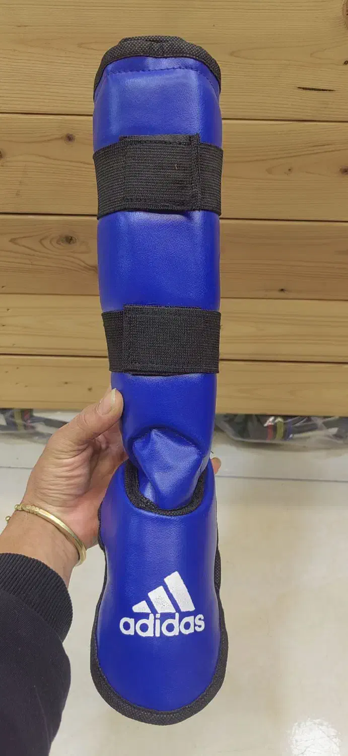 ساق رو پا|تجهیزات ورزشی|یزد, |دیوار