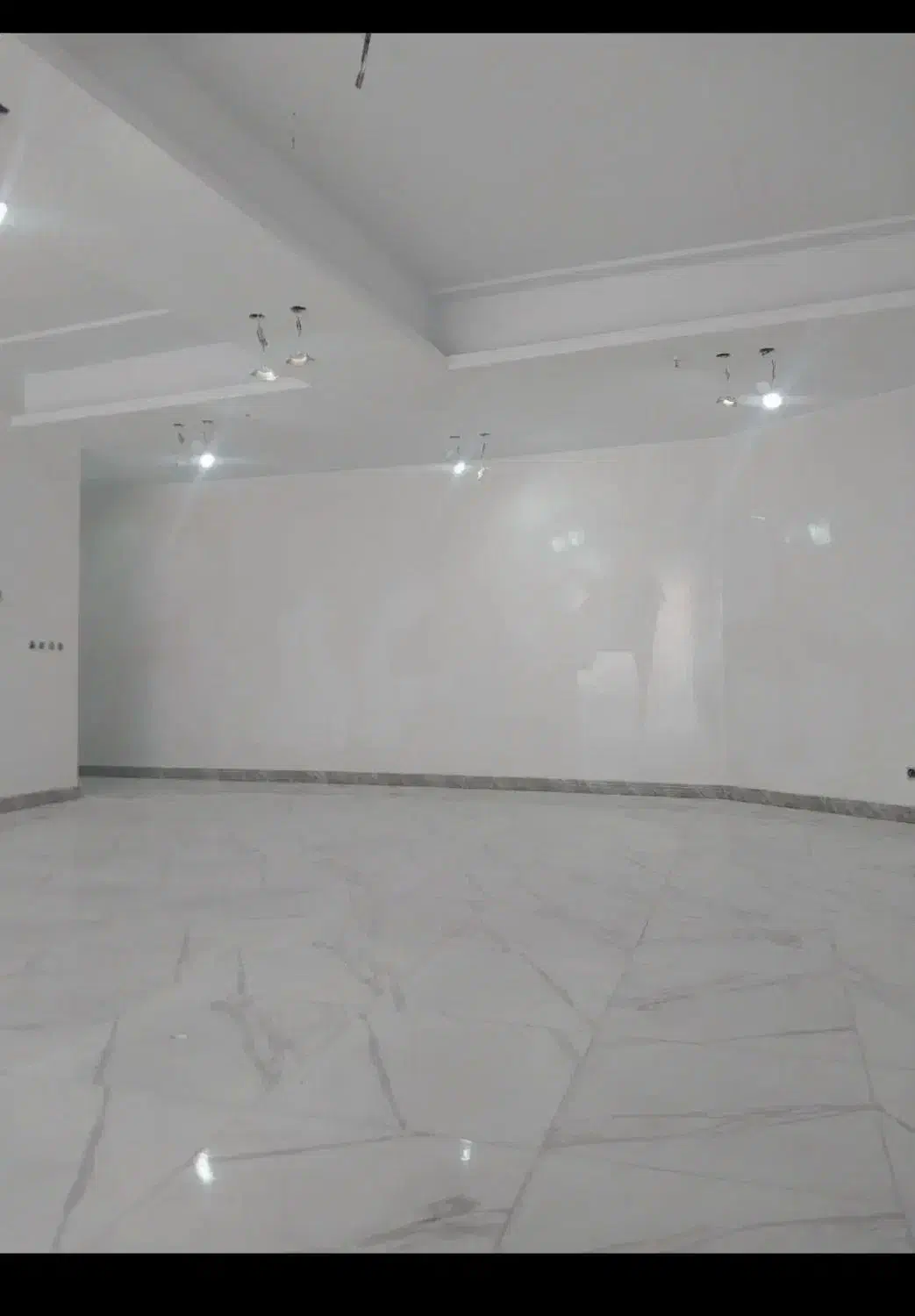 نقاشی و رنگ آمیزی ساختمان و باغ ویلا|خدمات پیشه و مهارت|اصفهان, ملکشهر|دیوار