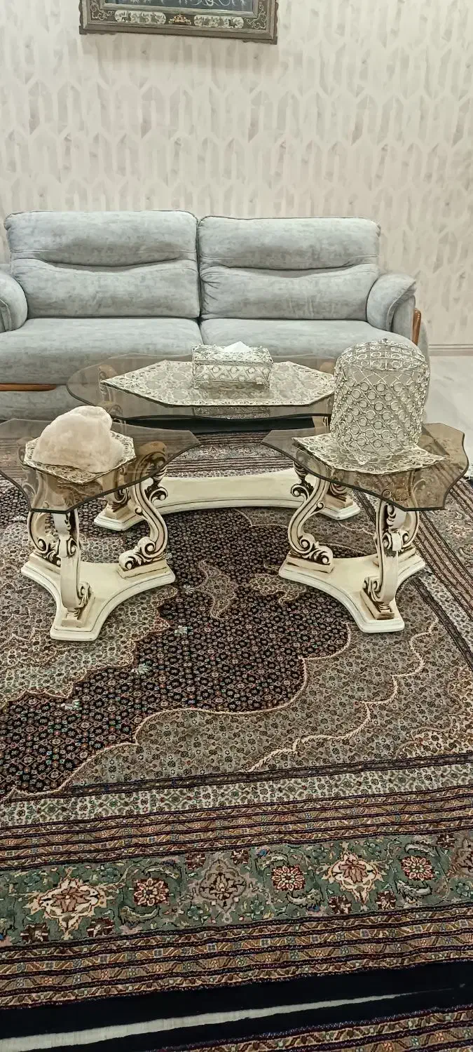 جلو مبلی و میز عسلی چوب|مبلمان خانگی و میز عسلی|اردبیل, |دیوار