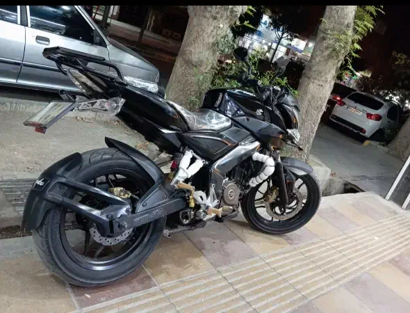 ان اس ۲۰۰ هندا ۱۲۵هندا۲۰۰ آپاچی بنلی ۳۰۰|موتورسیکلت|مشکیندشت, |دیوار