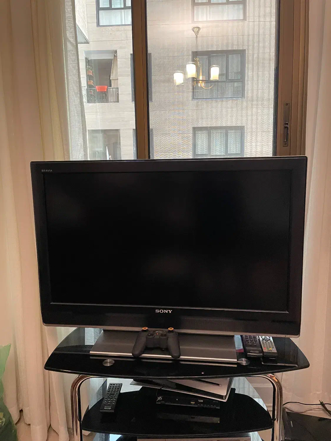 تلویزیون سونی و میز|تلویزیون و پروژکتور|تهران, سعادت‌آباد|دیوار