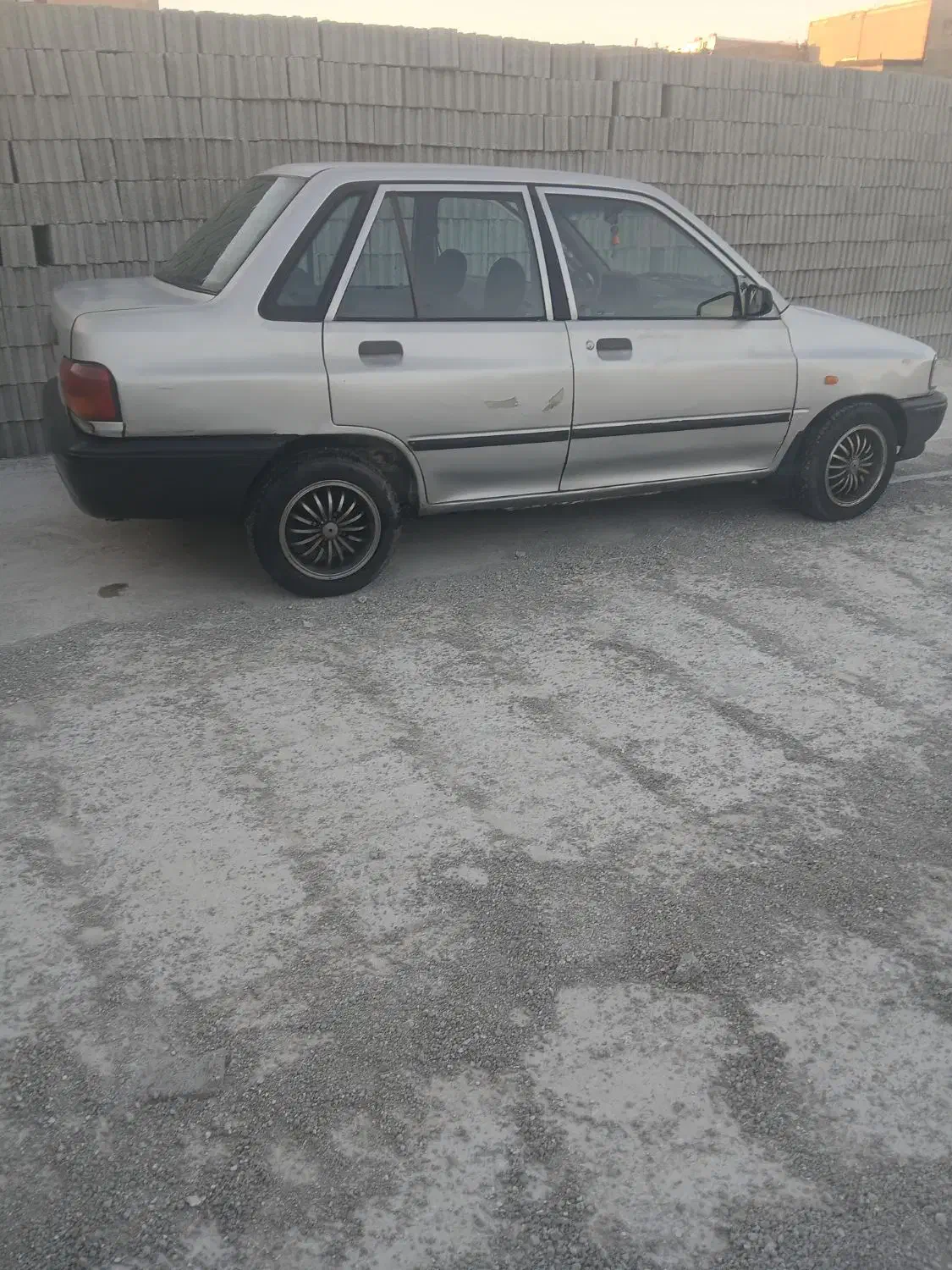 پراید۱۳۱مدل ۸۵دوگانه دستی نقره ای|خودرو سواری و وانت|تبریز, |دیوار