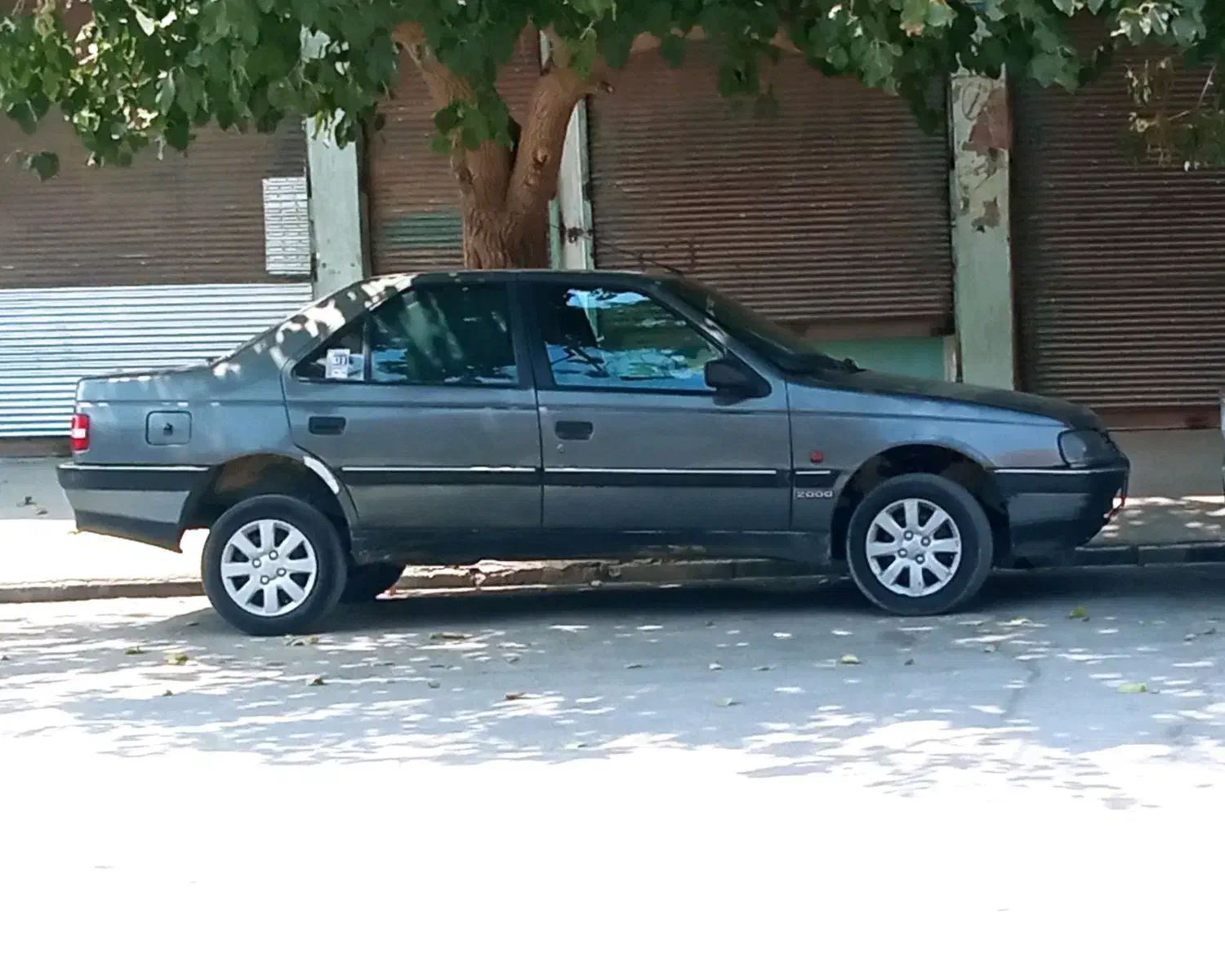 پژو 2000 فقط معاوضه با وانت پیکان|خودرو سواری و وانت|خرمآباد, |دیوار