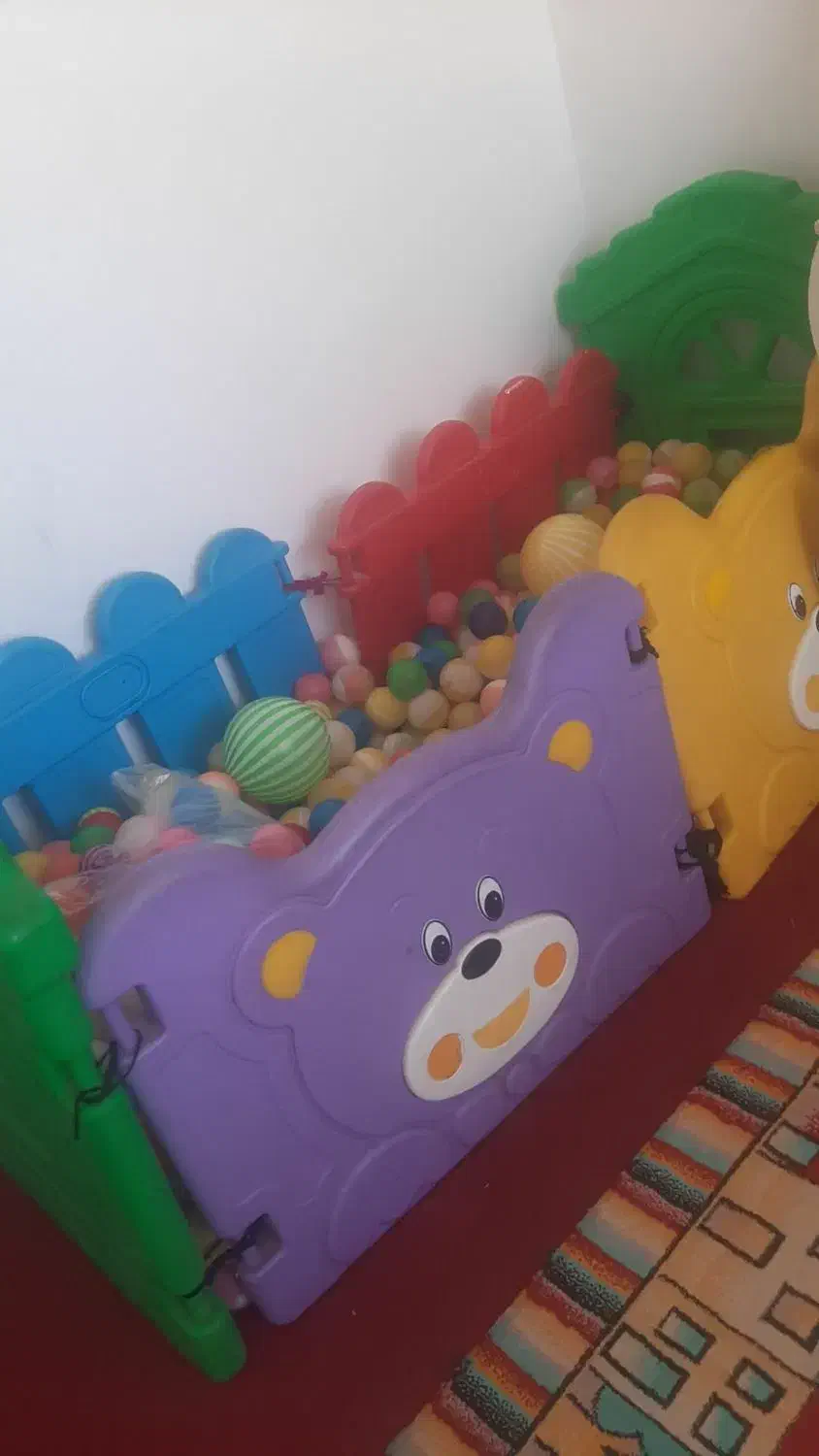 استخر توپ|اسباببازی|اسفراین, |دیوار