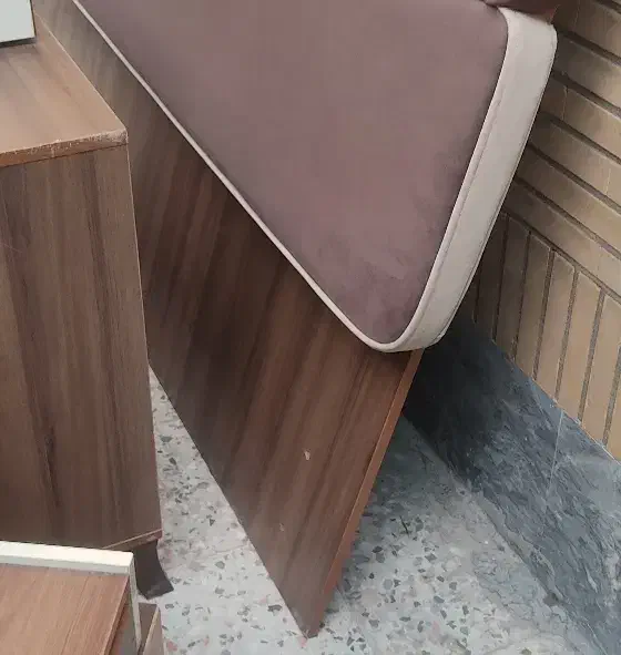 سرویس خواب 2 نفره تماما MDF کرم قهوه ای پایه فلزی|تخت و سرویس خواب|اندیمشک, |دیوار