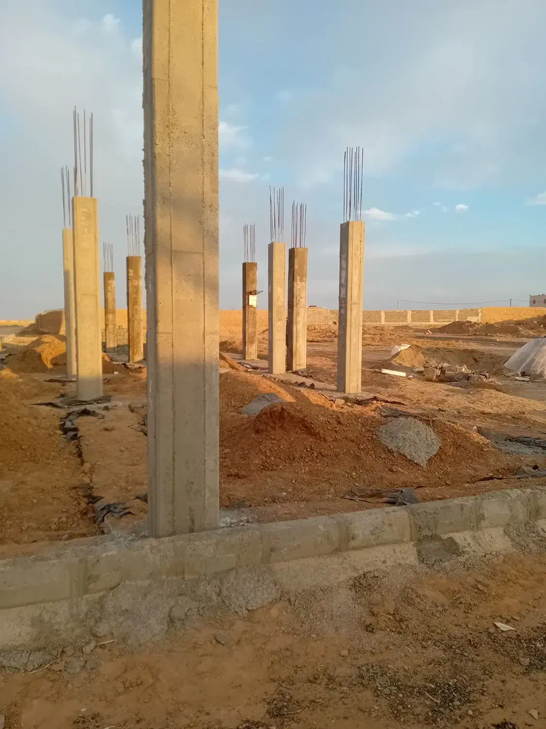 انجام اسکلت ساختمان|خدمات پیشه و مهارت|دامغان, |دیوار