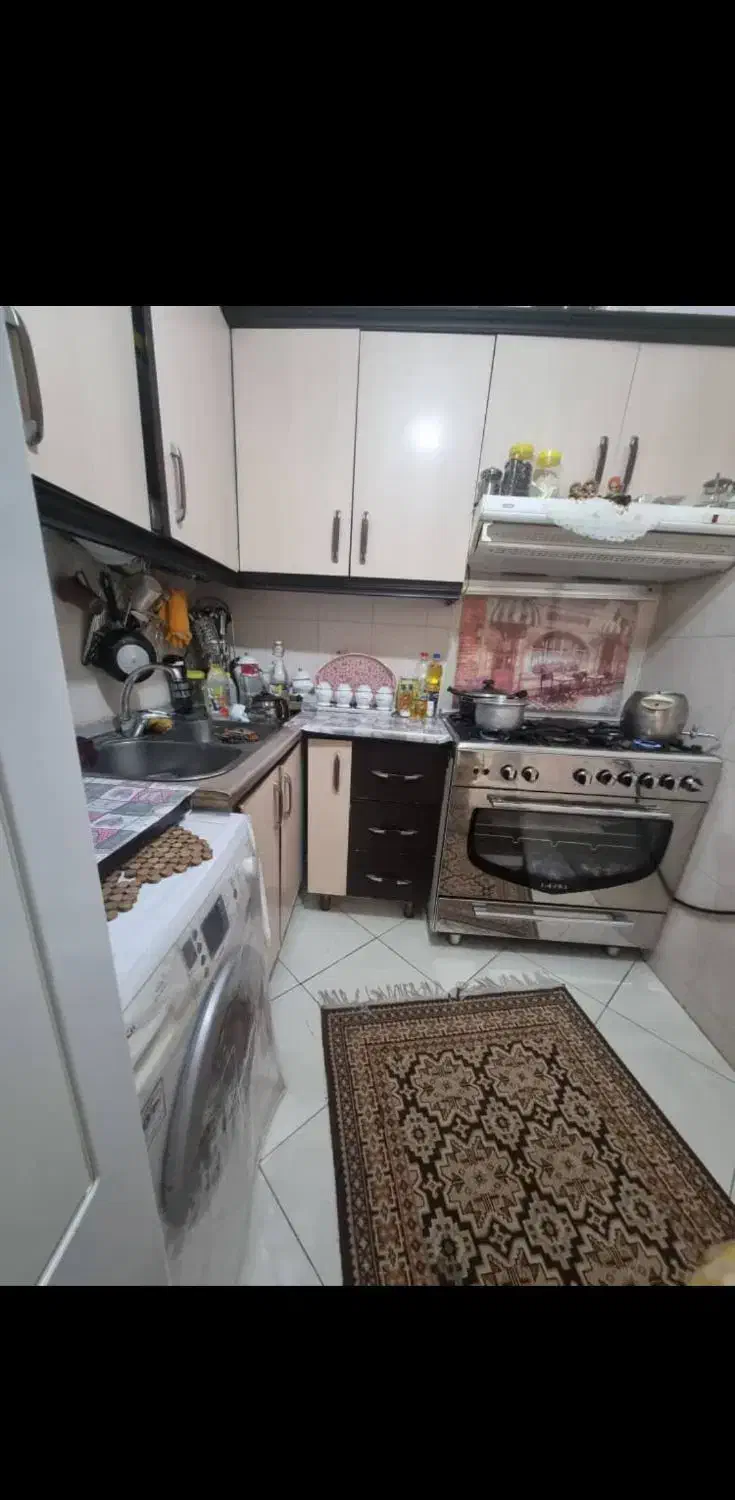 ۷۵ متر ۲ خوابه با پارکینگ و انباری جنت آبادشمالی