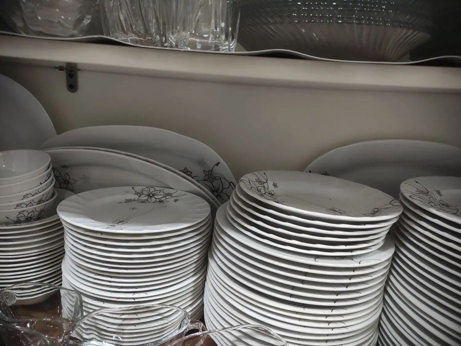 سرویس چینی زرین درجه یک24نفره|ظروف سرو و پذیرایی|اسلامشهر, شهرک واوان|دیوار