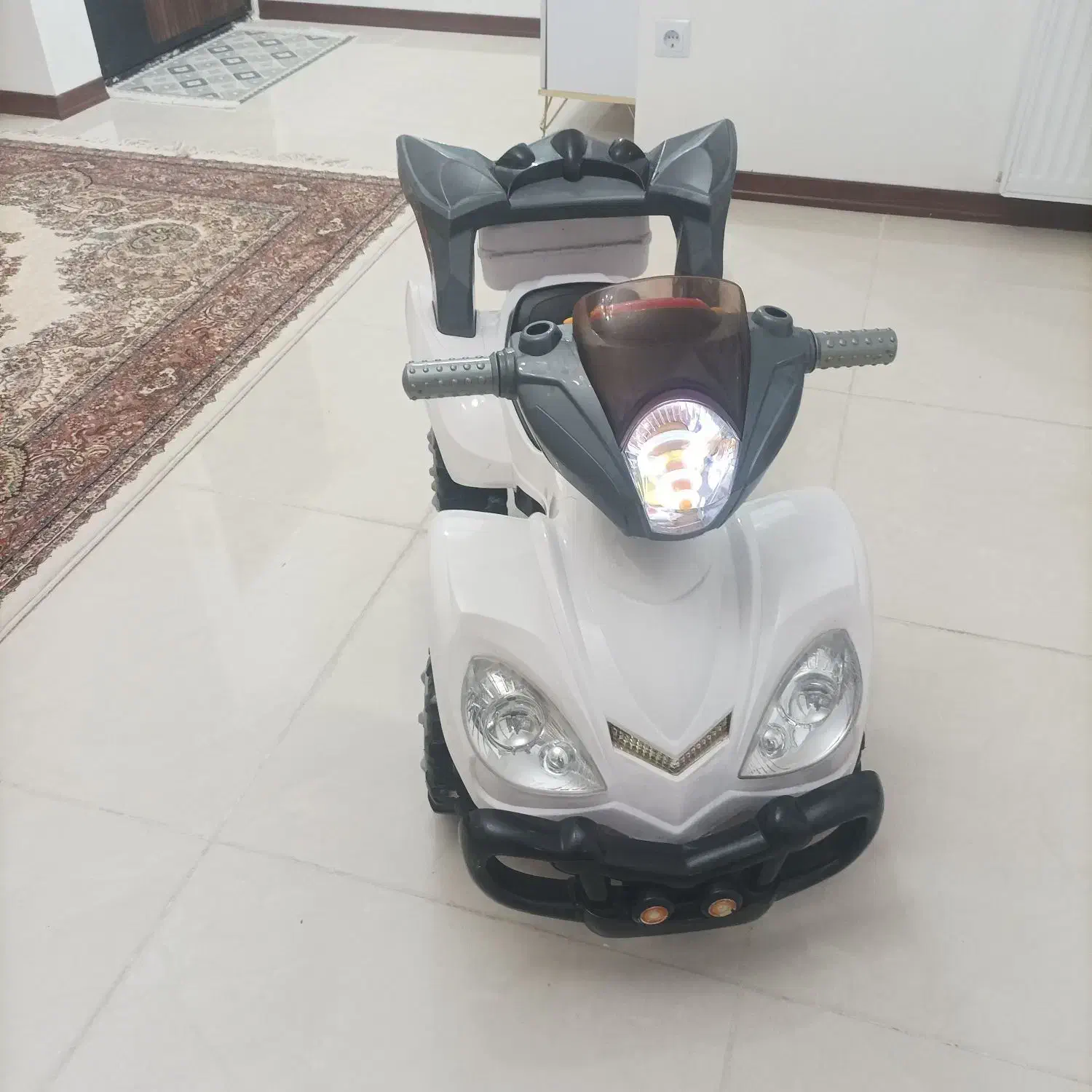 ماشین شارژی|اسباب‌بازی بچه|محمدیه-قزوین, |دیوار