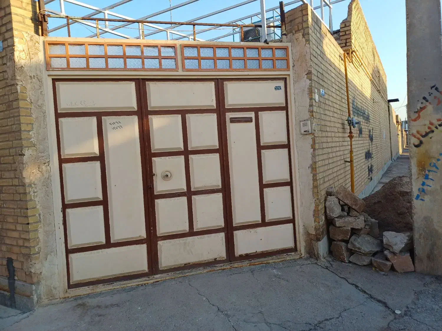 درب حیاط|مصالح و تجهیزات ساختمان|شوشتر, |دیوار