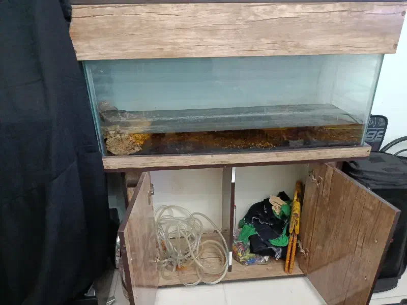 آکواریوم و کمد آکواریوم|لوازم جانبی حیوانات|تهران, گلستان (شهرک راه آهن)|دیوار